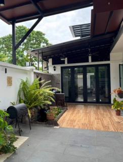 Permas Jaya Corner Homestay -Event -Party -TablePool -Karaoke -BBQ - 9