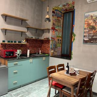 Sefora's cozy apartment in old Tbilisi - 2