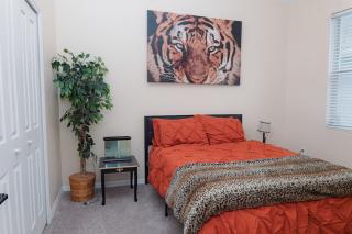 Wesley Chapel Home- 3 bed 2 bath with Waterfront - 4