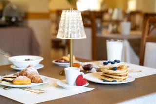 Hotel Ariella - 1