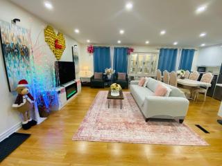 Romantic 3BR 10 min to Niagara Falls Cozy Modern - 0