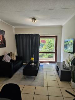 Cozy Apartment In Fourways - 0