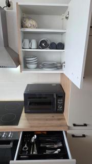 Schöne 2-Zi-Whg, voll ausgestattete Küche, Aufzug, WLAN, Schlafsofa, Waschmaschine - 6