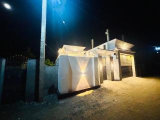 Fully furnished 3-bed house, AC, kitchen & parking - 8