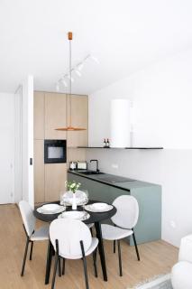 Luxury Infiniti Apartment - FREE PARKING - 6