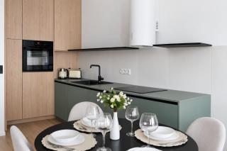 Luxury Infiniti Apartment - FREE PARKING - 8