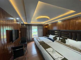 Hotel Sounsar and Restaurant - 1