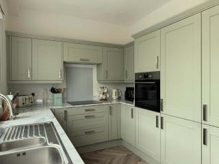 Seafront Family home with Ground floor bedroom - 3