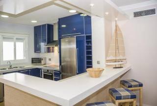 HB - Comfortable Beachfront Holiday Apartment - 6
