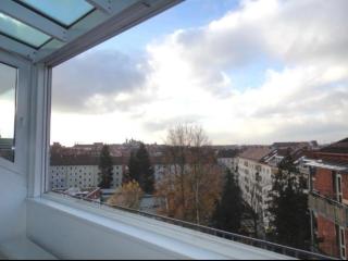 Über den Dächern von Nürnberg - Schöne 3 Zimmerwohnung - 3