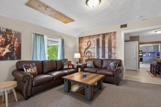 Westside 3 bedroom near Bridge St Close to City of GR Prime Area - 8
