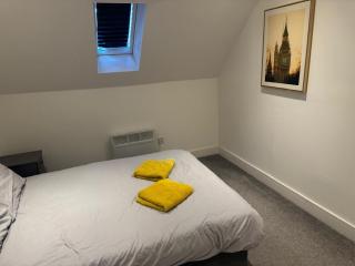 Epsom High Street Apartment 9 - 3