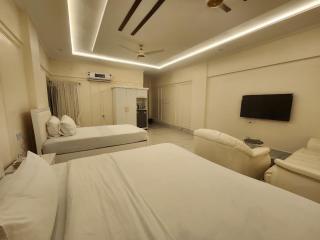 Pc Inn Executive Class Hotel - 4