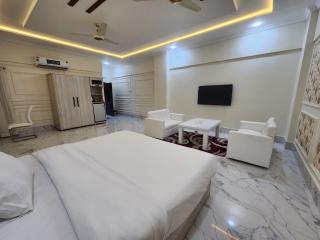 Pc Inn Executive Class Hotel - 3