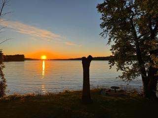 Private Riverfront Escape with Hot Tub, Fire Pit & Wildlife Views - 1