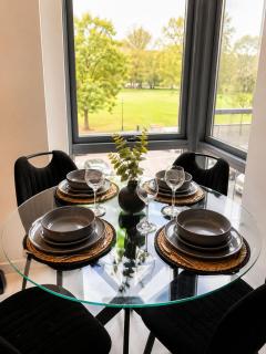 Free Parking Large Balcony Central Location - 3