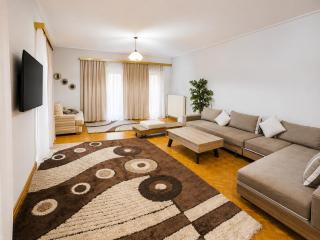 Luxurious Palace Marina Alimos - 1