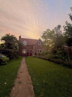 Fables - storybook cottage, Suffolk sunsets - 1
