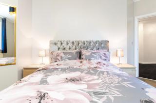 The Eden Central - Large Modern Apartment near Station - 4