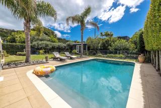 Esplanade Pool House - Coast and Country - 4