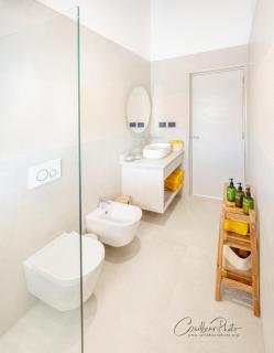 Dominica 303 Luxury Beachfront Penthouse with private Jacuzzi Aqua Esmeralda - La Laguna - 6
