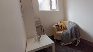 Twilight Single Room with Private Bathroom - 4
