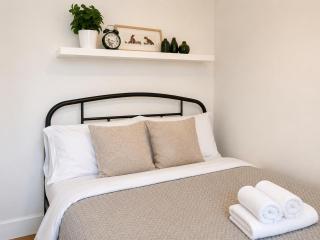 Ground Floor 2 Bedroom Flat Tooting Broadway - 7
