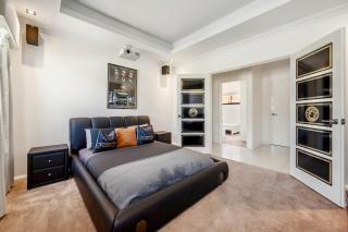 Entire home in Lake Coogee, Australia - 6