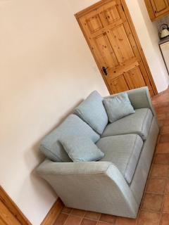 Cosy Apt, sleep4, -private entrance-beside sea,Bar, - 2