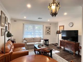 Cozy Lovely flat 3km to CBD - 8