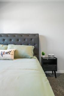 The Emerald - 3BR with King Beds, Banff Pass, AC - 8