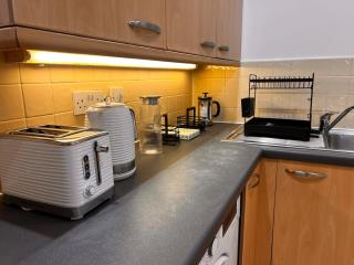 EastgateCityStays - 2B3P Modern Apt Central Leeds - 1