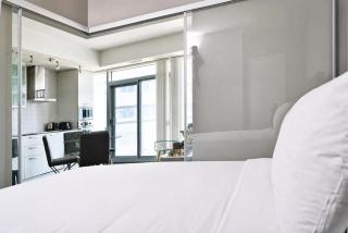 Elevate Stay Queen Duo Suite - Prime Location - 3