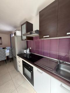 Apartments with parking space Gradac - Makarska - 26020 - 2
