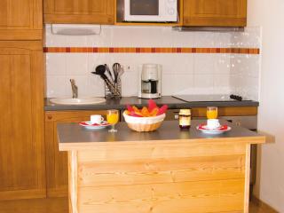 Ski Chalet Apartment for 6 - 2