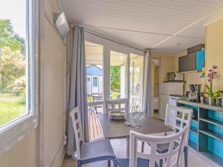 Riverside cabin for 4-guests - 3