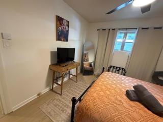 Trendy 1BR Steps to Lake Eola - Thornton Park - 4