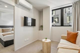 Ski Base Apartment with Full Kitchen and Carpark - 3