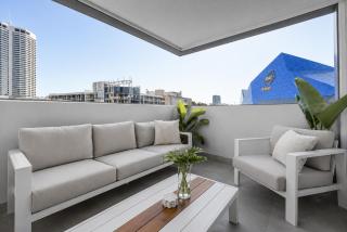 Luxury Balcony Apartment | Pool, Sauna & RAC Arena - 6