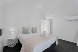 Mountain Panorama Luxury Retreat - 1