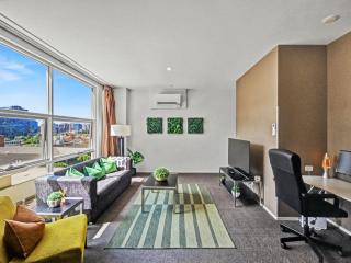 60sqm Paris End City Stay Walk to All plus Work Setup - 7