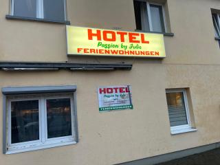 Hotel Passion by Julie 3 Betten mit Eigenesbad und Kostenlosen Parken - 6