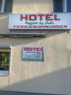 Hotel Passion by Julie 3 Betten mit Eigenesbad und Kostenlosen Parken - 8