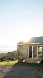 Cabin in the Hills, private with incredible views - 0