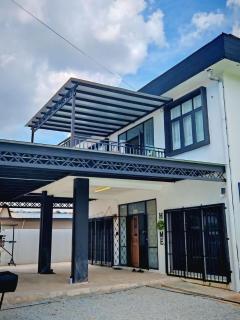 Retro KB Guest House - 6