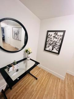 New & Modern Suite in Bristol Riverview - 3