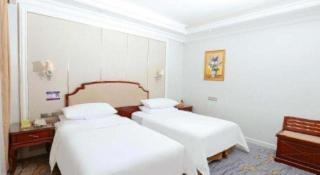 Vienna Hotel Guangzhou Baiyun College Jinyuan Plaza - 2