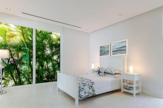 Kool Kai Cayman Kai Beachfront Sunset Villa - 2