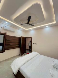 Hotel Ramyug Palace - 7