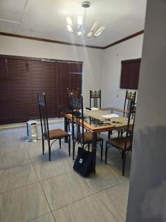 NAMOLEKA House- Bloemfontein - 3